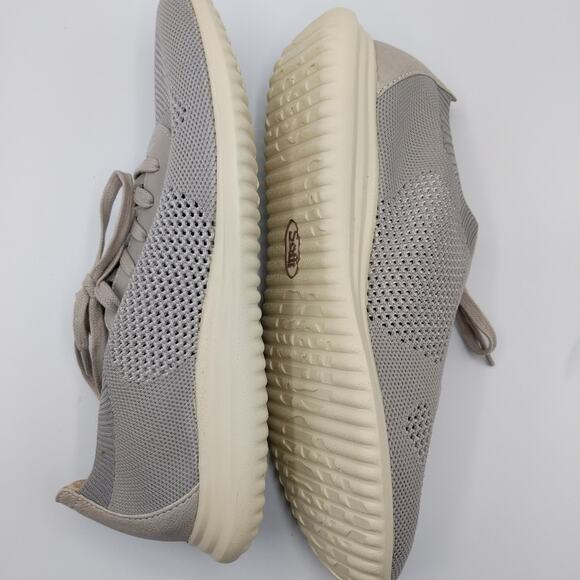 Sofft Novella Sneaker - Size 9.5M - NWOB - Picture 5 of 10